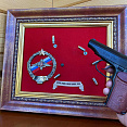Коллаж с ПМ  (муляж), с символкой «Вооруженные силы РФ» , лентой «Величие Родины в Ваших славных делах»